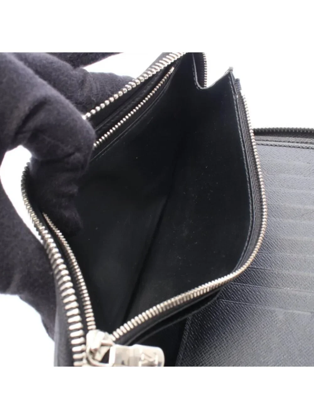 Louis Vuitton Round Wallet Zippy Vertical Taiga Ardoise Leather